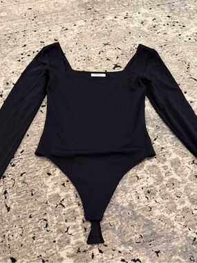 Babaton Square Neck Long Sleeve Bodysuit